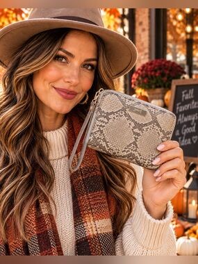 Taupe Tote with Snake-Print Zip Wallet by Jewell